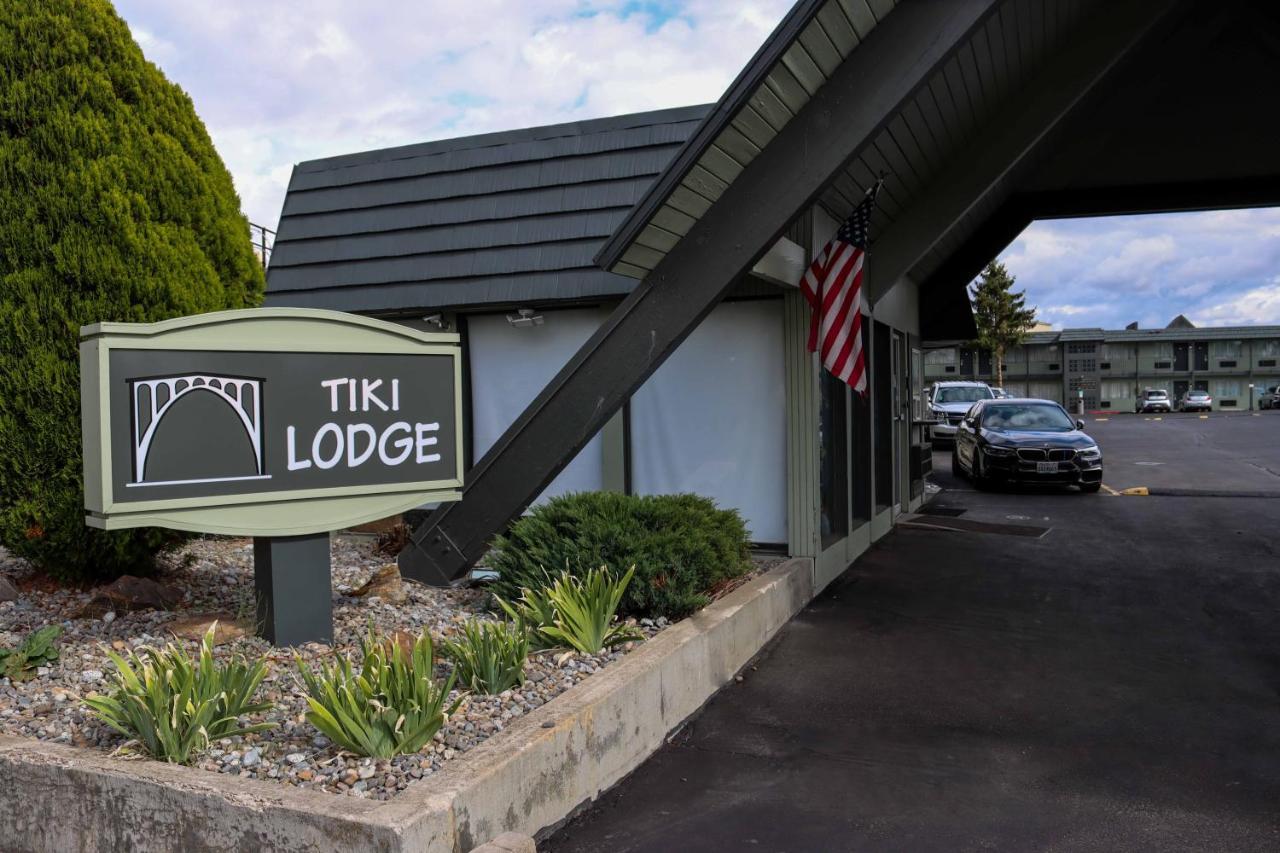 Tiki Lodge Motel สโปแคน ภายนอก รูปภาพ